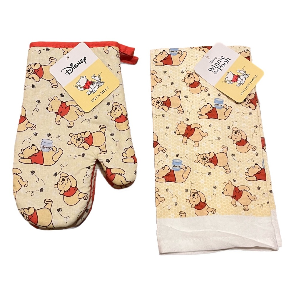 Disney Winnie the Pooh Kitchen Set - Towel & Oven Mitts - NWT